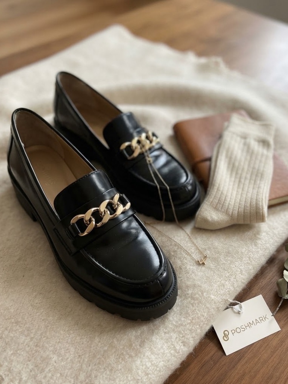 Sam Edelman Black Patent Loafers with Gold Chain Accent size 6
